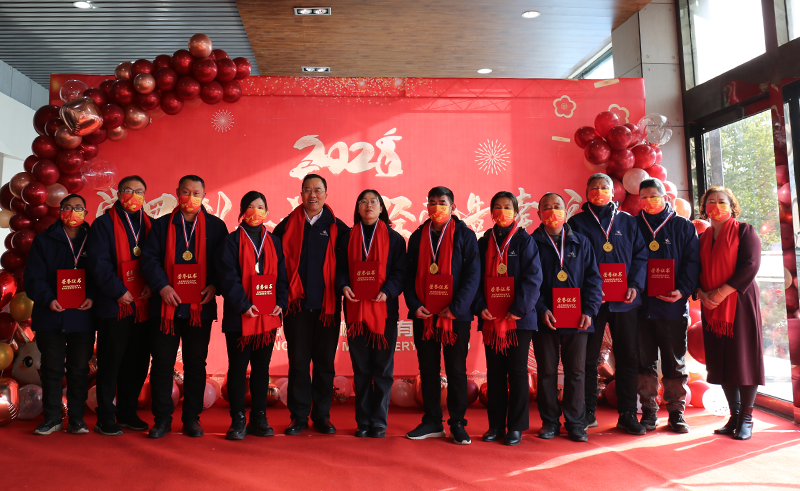 1674190086181746.png 先進(jìn)團(tuán)隊(duì)2.png