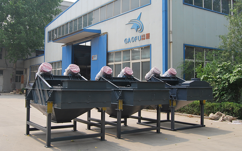 礦山大型振動篩